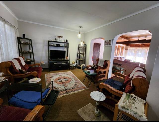 3 BEDROOM HOUSE FOR SALE IN THERESAPARK